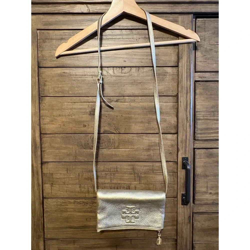 Tory Burch Metallic Gold Leather Fold Over Crossbody Clutch Bag Adjustable Strap
